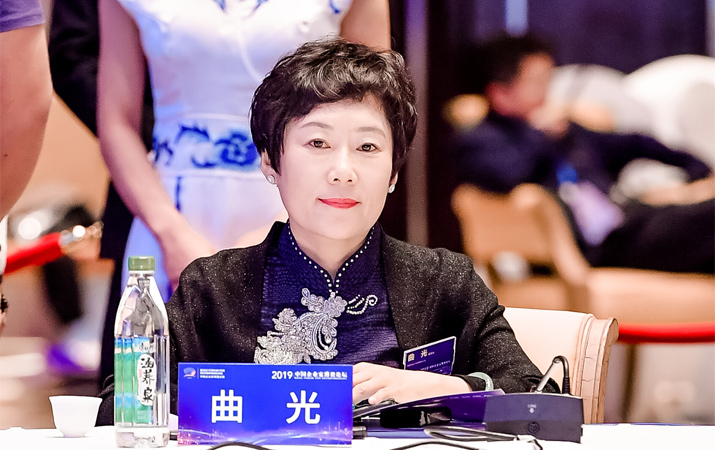 曲光：高效、成熟的私人銀行對(duì)國(guó)家和社會(huì)有積極的意義