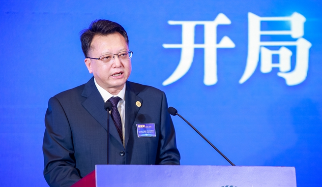 上海證券報(bào)社黨委書記、董事長陳國軍致辭