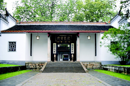 千年岳麓，弦歌不絕