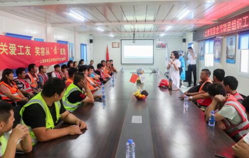 “小病挺，大病拖” 農(nóng)民工的健康保障如何破題？