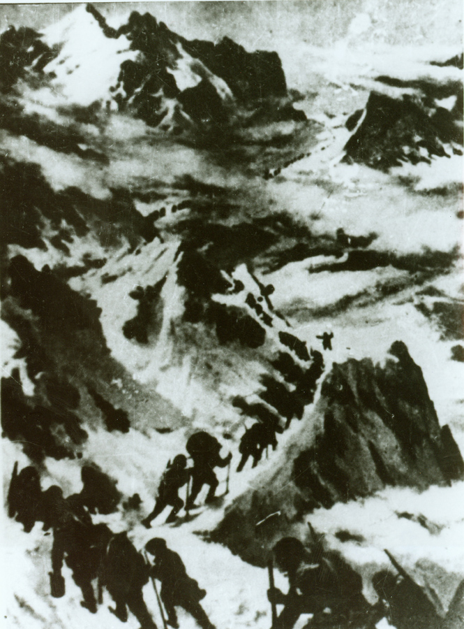 ↑資料圖片：紅軍過打鼓山。（圖片由陸軍第16集團(tuán)軍某紅軍團(tuán)提供）