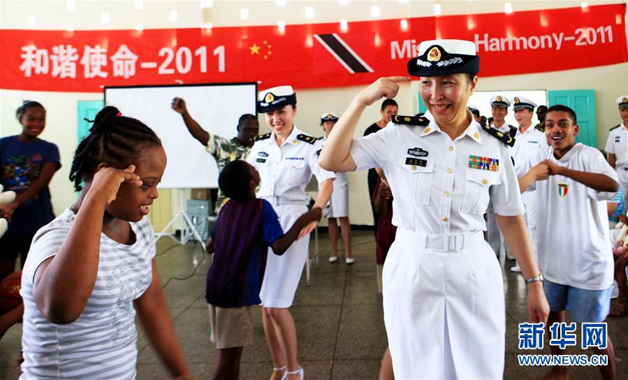 （圖文互動）（5）中國之舟，為和平友愛而來——一份來自中國海軍和平方舟號醫(yī)院船的報告