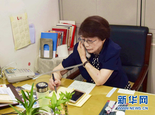 老年生活精力都放在教育上，健康秘訣是保持學(xué)習(xí)，簡單生活。