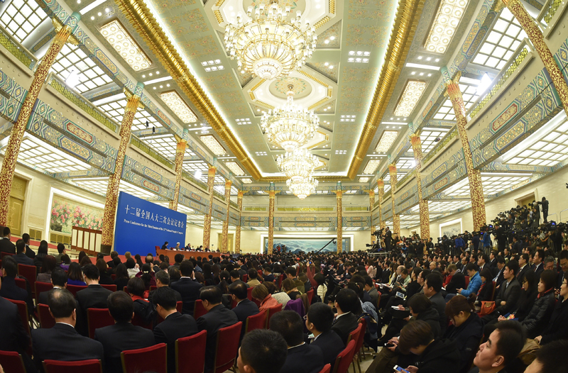 3月15日，國務院總理李克強在北京人民大會堂與中外記者見面，并回答記者提問。新華社記者 李然 攝
