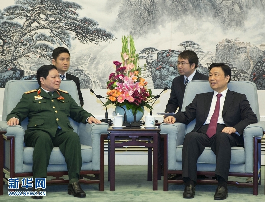 8月29日，中共中央政治局委員、國家副主席李源潮在北京會見越南共產(chǎn)黨中央政治局委員、國防部長吳春歷。 新華社記者丁林攝