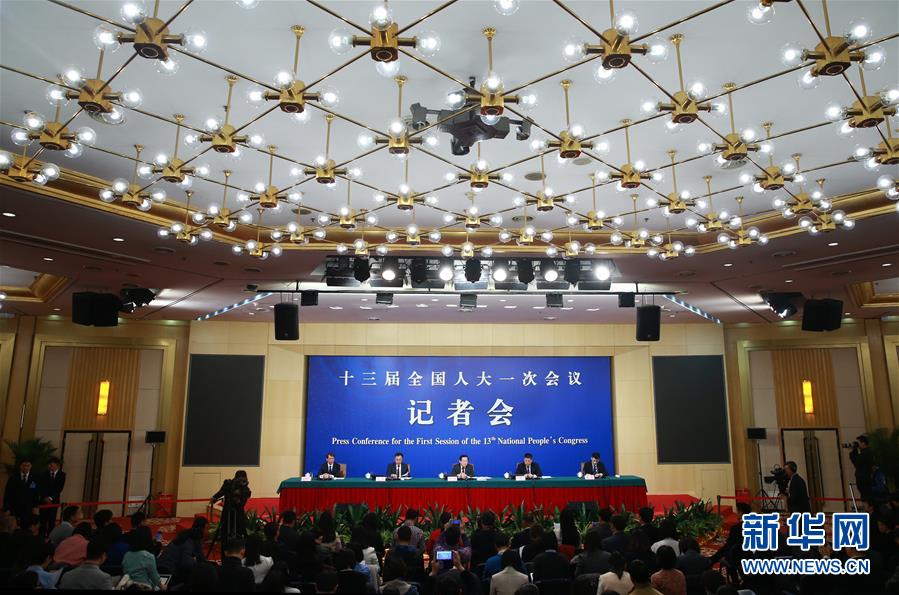 （兩會(huì)）（2）科技部部長(zhǎng)萬鋼等就“加快建設(shè)創(chuàng)新型國家”答記者問