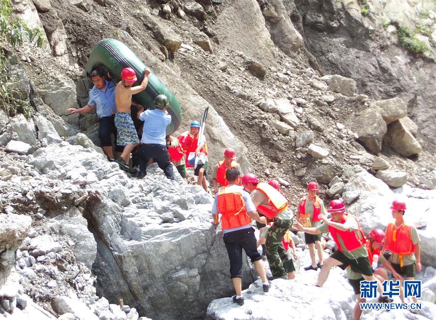（時代先鋒·圖文互動）（2）為人民“逆行”的人——追記退役軍人、青年禁毒民警韓順軍