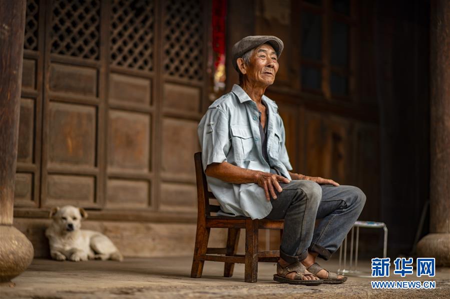（壯麗70年·奮斗新時(shí)代——記者再走長(zhǎng)征路·圖文互動(dòng)）（4）83年前，那群年輕人的詩(shī)和遠(yuǎn)方