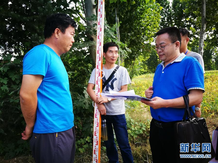 （時(shí)代先鋒·圖文互動）追記湖南省洞庭湖水利工程管理局原總工程師余元君