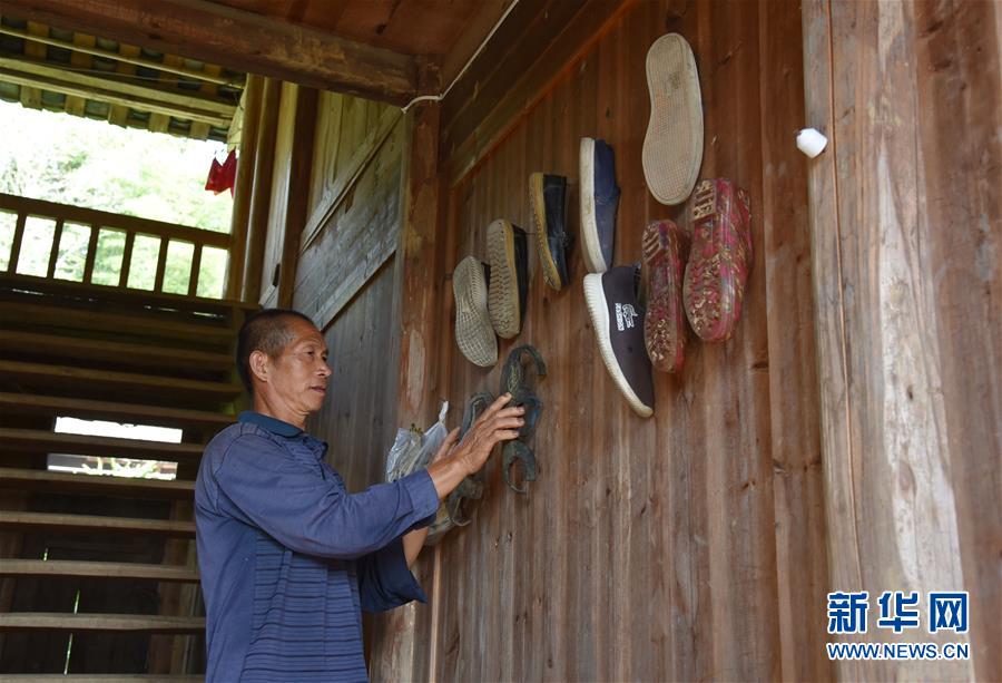 （愛國情 奮斗者·圖文互動(dòng)）（4）貴州印江高石坎護(hù)林隊(duì)：半輩子，以林場為家