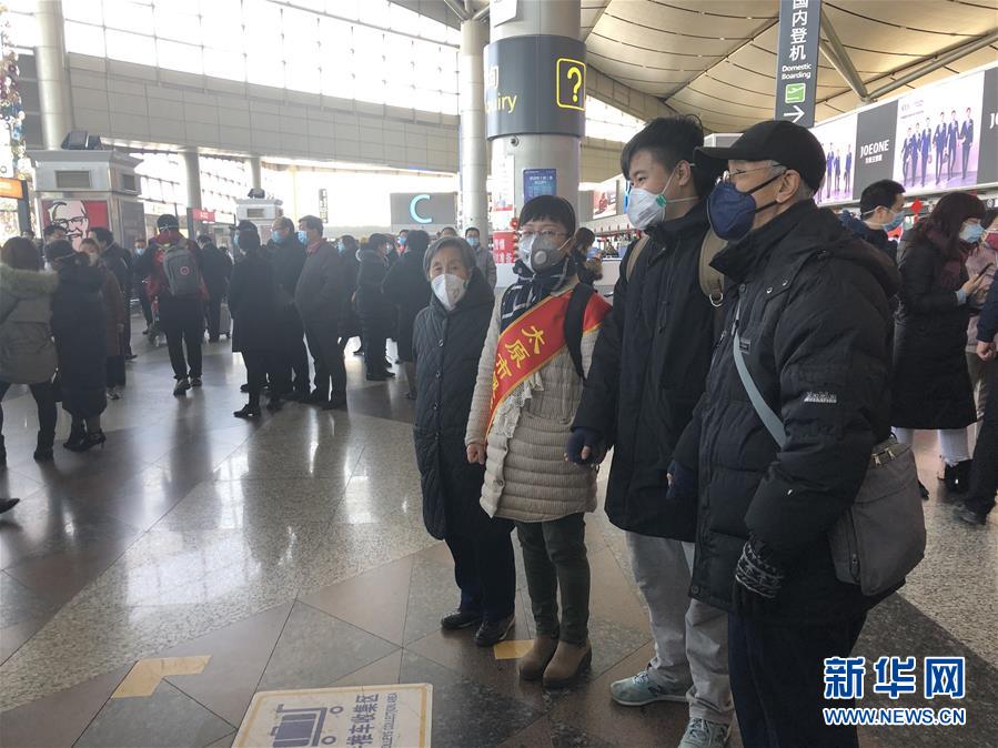 （熱點(diǎn)鮮報(bào)·圖文互動）（4）三代人的約定：父母送我援湖北，我給孩子樹榜樣
