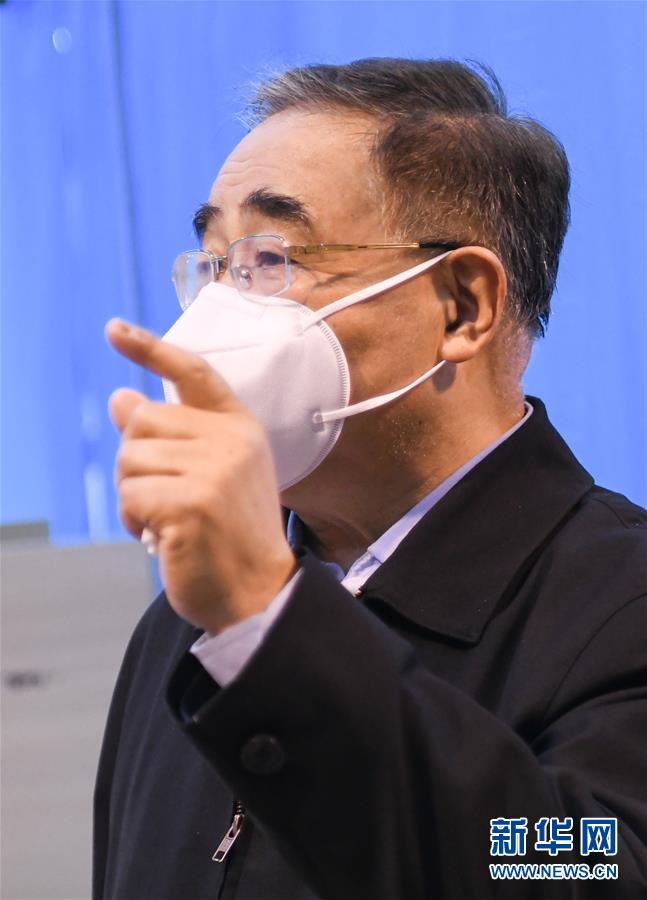 （聚焦疫情防控·圖文互動）（4）“治療輕癥患者中西醫(yī)結(jié)合很有效，不鼓勵人人吃藥來預防”——專訪中國工程院院士、天津中醫(yī)藥大學校長張伯禮