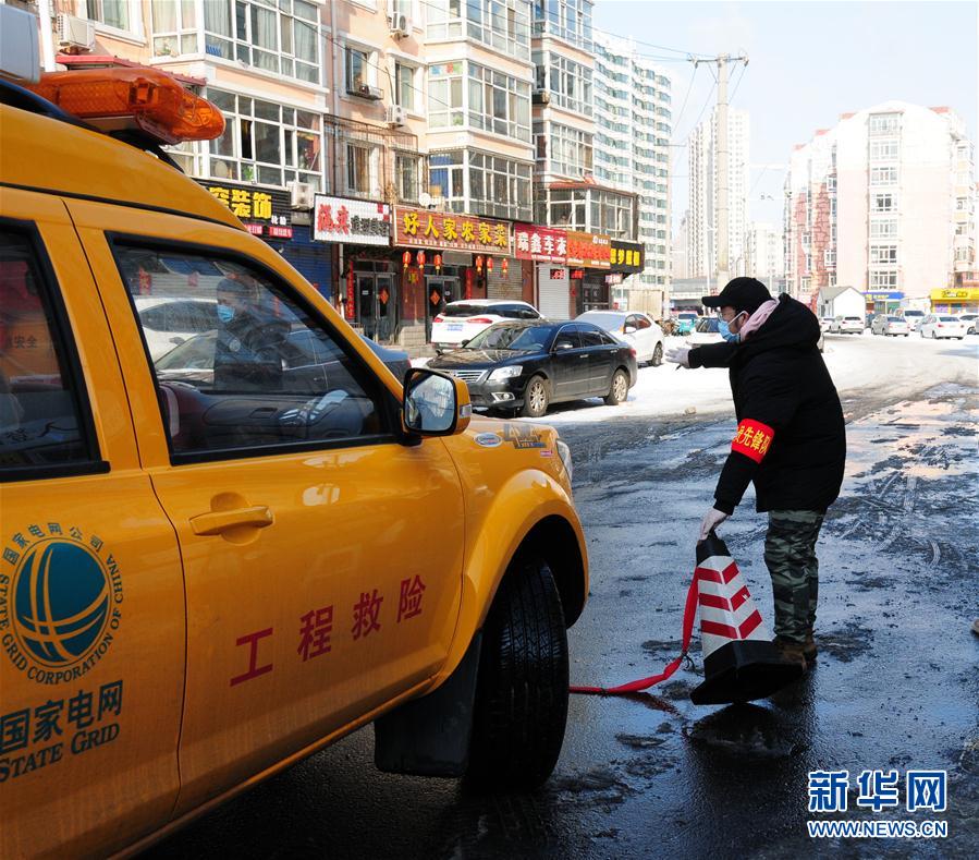 （聚焦疫情防控·圖文互動）（3）不知你是誰，知你為了誰——社區(qū)戰(zhàn)“疫”志愿者群像