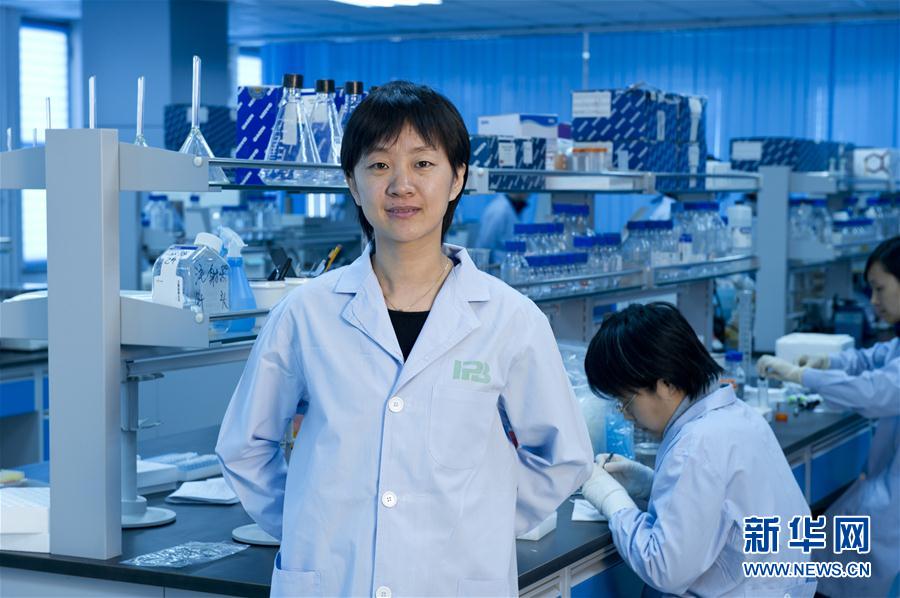 （習(xí)近平致敬的戰(zhàn)“疫”英雄·科技工作者篇·圖文互動）（1）他們，爭分奪秒與病魔較量