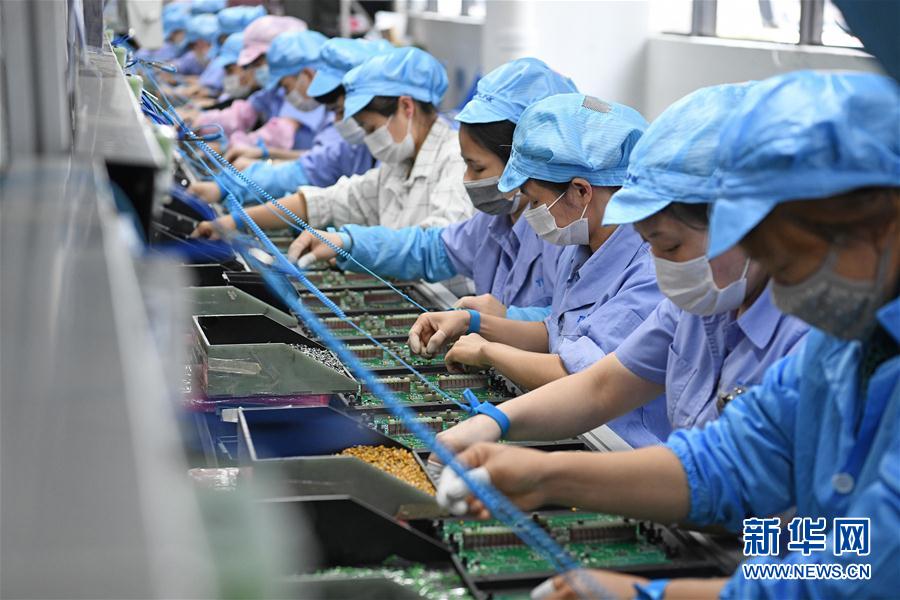 （新華全媒頭條·圖文互動）（7）春天，匯聚復蘇的力量——寫在2020年首季中國經(jīng)濟收官之際