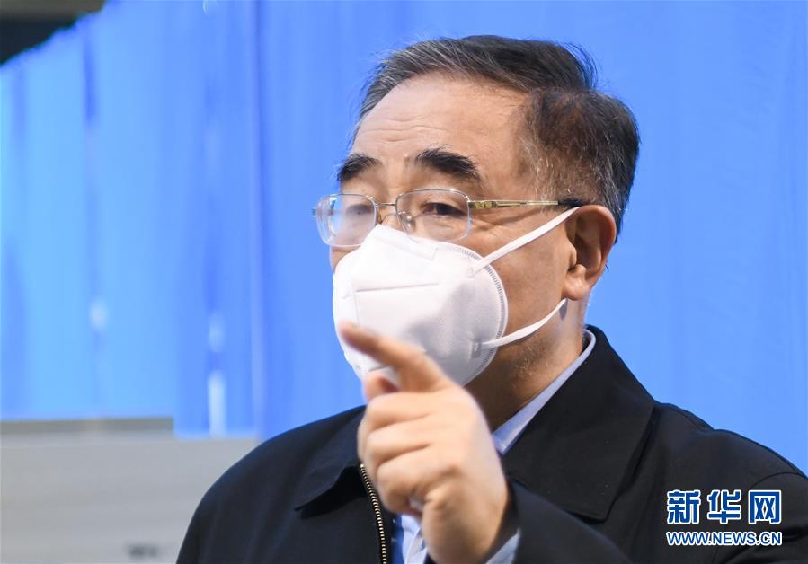 （聚焦疫情防控·圖文互動）（7）分秒必爭！一切為了治病救人——中國抗疫生命至上的生動實踐