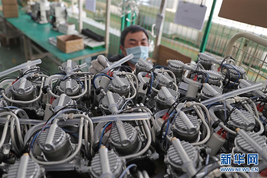 （聚焦疫情防控·圖文互動）（10）團結起來！我們萬眾一心！——中國抗疫人民力量的生動實踐