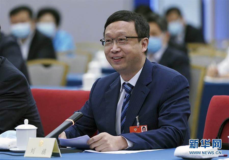 （新華全媒頭條·圖文互動(dòng)）（4）從人民中汲取磅礴力量——習(xí)近平總書記同出席2020年全國(guó)兩會(huì)人大代表、政協(xié)委員共商國(guó)是紀(jì)實(shí)