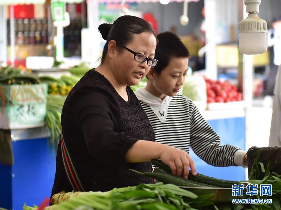 (新華全媒頭條·圖文互動(dòng))(3)兜底線·織密網(wǎng)·建機(jī)制——西寧織密社會(huì)救助網(wǎng)絡(luò)