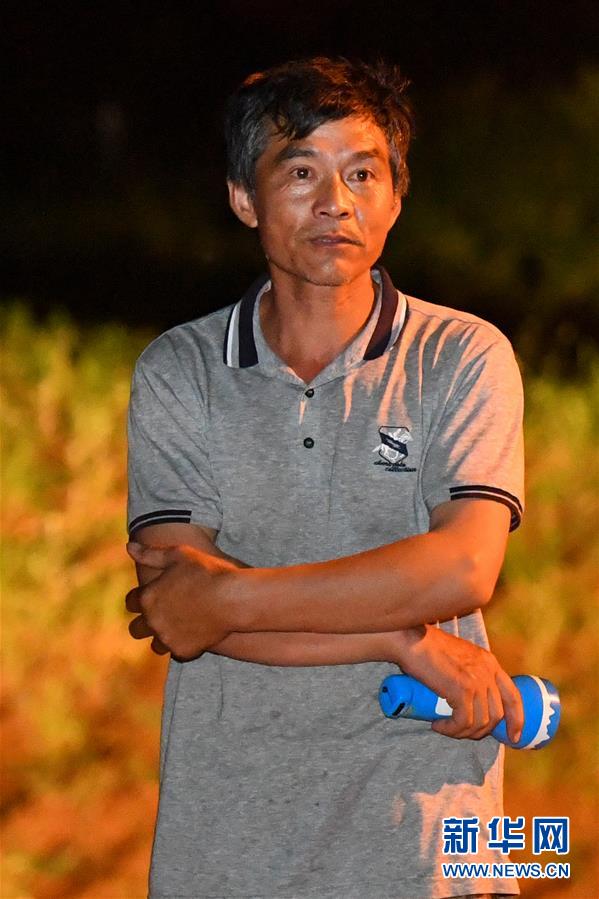 （防汛抗洪·圖文互動）（3）“保衛(wèi)家園，誰都不能是旁觀者”——夜訪洞庭湖大堤防汛一線