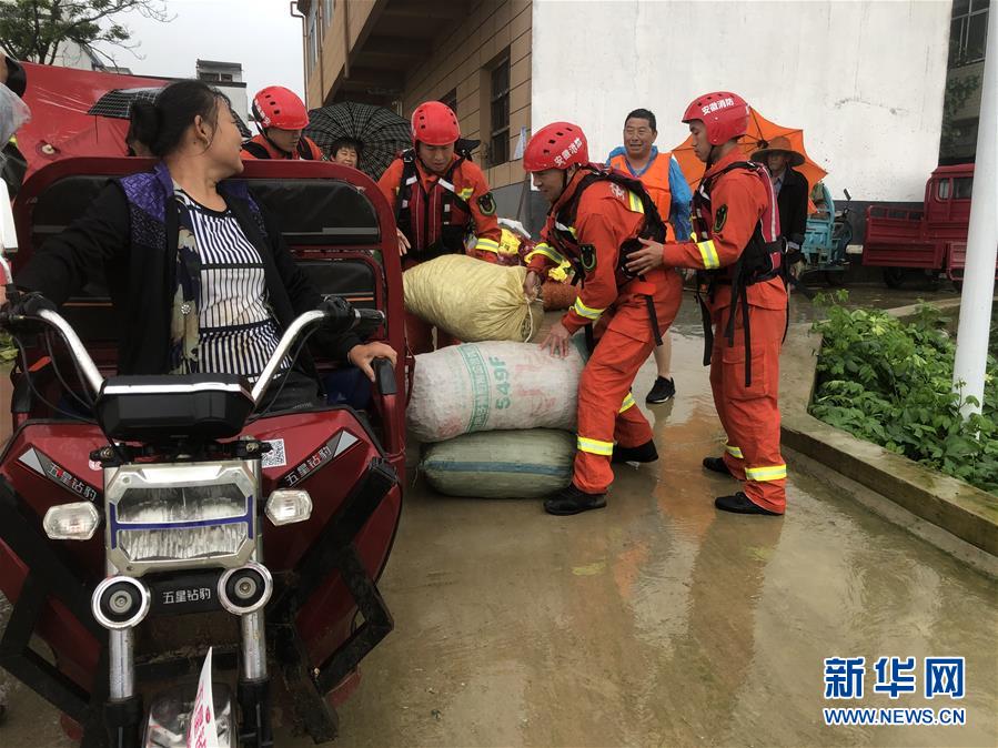 （防汛抗洪·圖文互動）（1）王家壩，你還好嗎？——二探“千里淮河第一閘”開閘后的水中莊臺