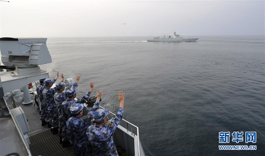 （國際）（2）中國海軍第35、36批護(hù)航編隊(duì)在亞丁灣完成任務(wù)交接