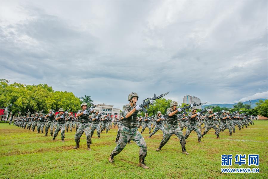 （在習(xí)近平強軍思想指引下·我們在戰(zhàn)位報告·圖文互動）（2）千里移防，鐵心跟黨走——南部戰(zhàn)區(qū)陸軍第75集團軍某紅軍旅政治建軍、練兵備戰(zhàn)記事