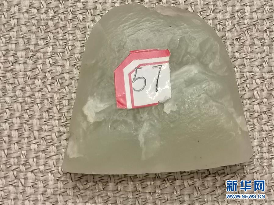 （文化視點(diǎn)·聽文物講故事·圖文互動(dòng)）（1）豪橫！古人扛著玉斧在羅布泊打獵