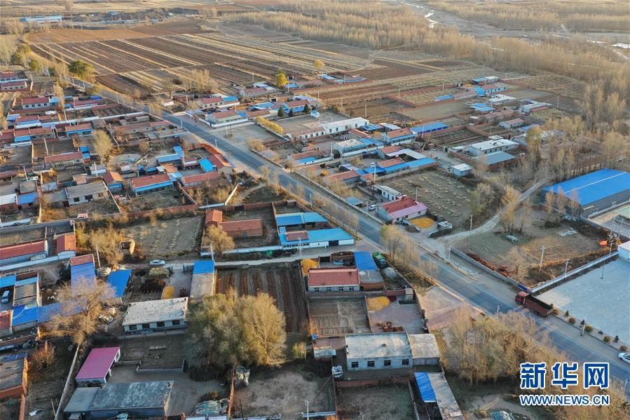 （全面建成小康社會(huì)“百城千縣萬(wàn)村”調(diào)研行·圖文互動(dòng)）（2）互助互利，小甘薯帶來(lái)甜蜜日子——內(nèi)蒙古奈曼旗互利村闖出產(chǎn)業(yè)致富之路