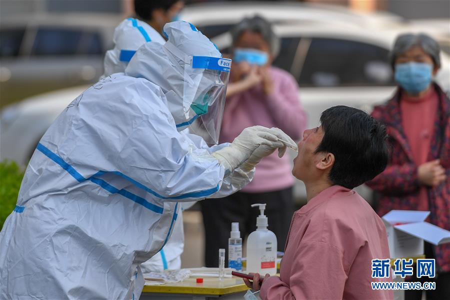（新華全媒頭條·兩會精神看落實·圖文互動）（5）整體謀劃、系統(tǒng)升級、全面提升——落實全國兩會精神織牢織密公共衛(wèi)生防護網(wǎng)