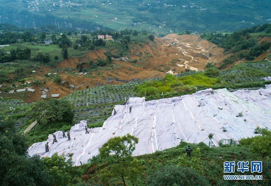 （在習(xí)近平新時代中國特色社會主義思想指引下——新時代新作為新篇章·習(xí)近平總書記關(guān)切事·圖文互動）（7）戰(zhàn)疫魔,斗洪魔——湖北全力應(yīng)對防疫、防汛疊加“雙考”