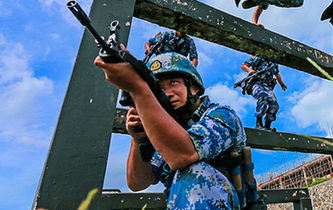海軍陸戰(zhàn)隊(duì)特種障礙訓(xùn)練，敢來嗎？