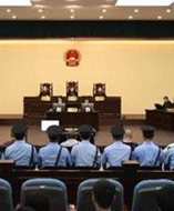 河南掃黑除惡大案開庭 8名公職人員如何為黑惡勢(shì)力“撐傘”？
