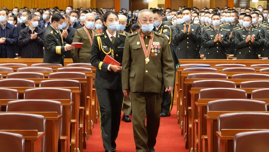 大會前，志愿軍老同志入場