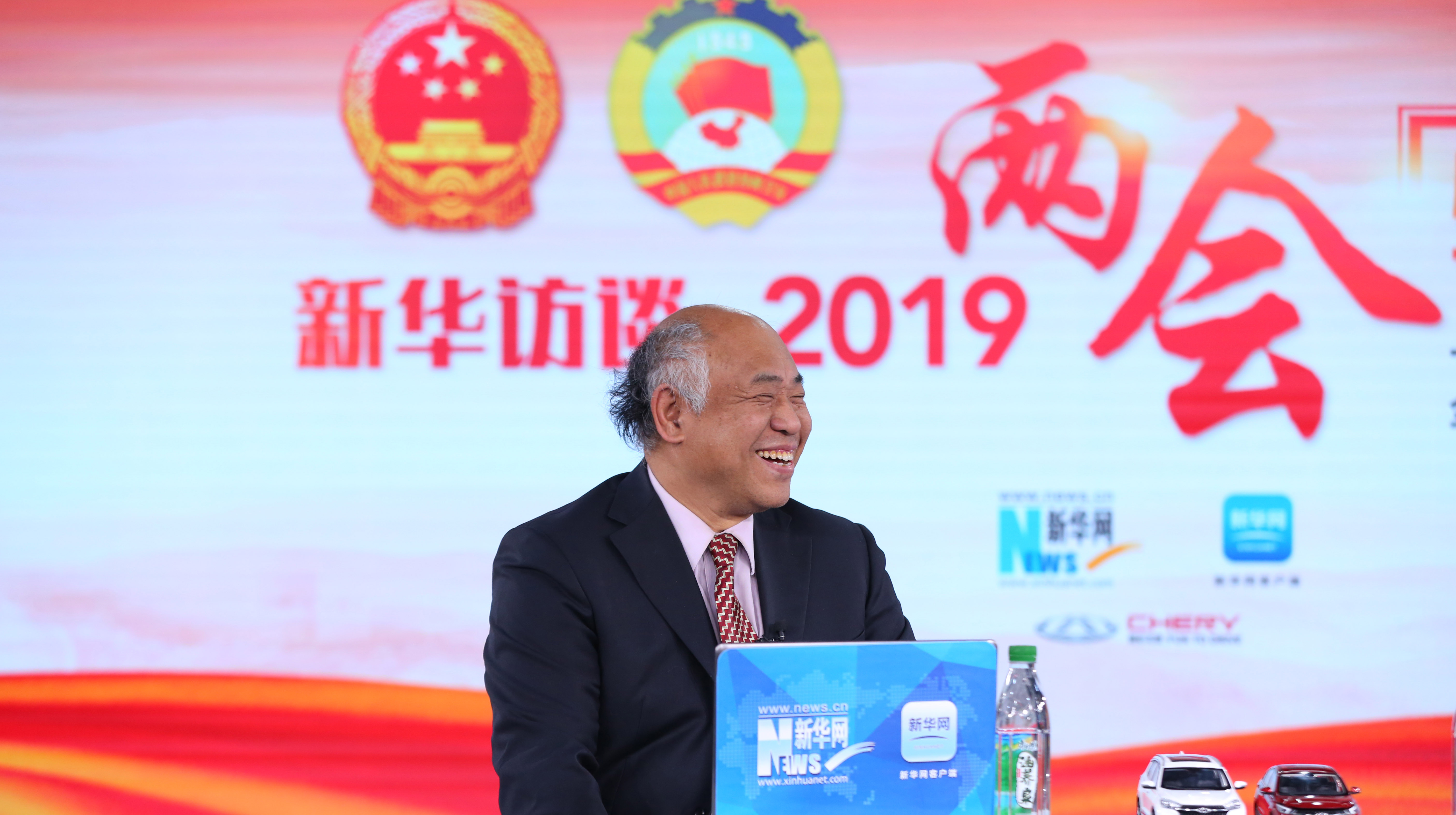 楊宜勇：宏觀調(diào)控首次將就業(yè)與財(cái)政、貨幣政策工具并列
