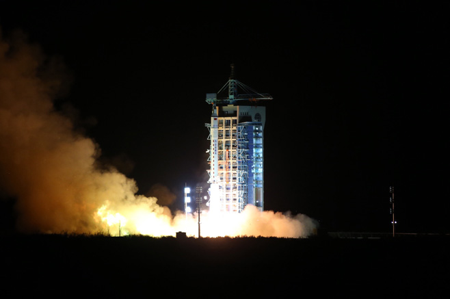 4月6日，實(shí)踐十號(hào)衛(wèi)星發(fā)射升空。