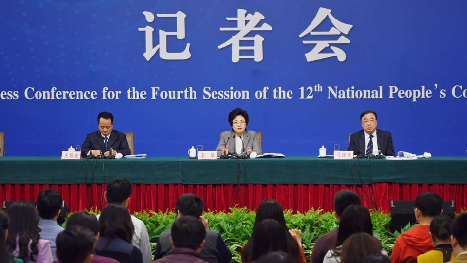 李斌、馬曉偉和王培安答記者問(wèn)