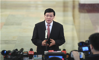 全國社?；鹄硎聲?huì)理事長樓繼偉接受采訪