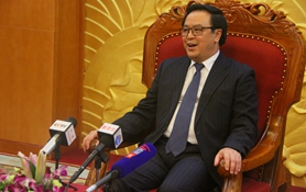 專訪：愿中國人民在中共領(lǐng)導(dǎo)下取得更多成就——訪越共中央委員、中央對(duì)外部部長黃平君