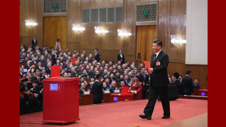 習(xí)近平當(dāng)選國家主席、中央軍委主席