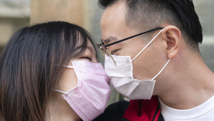 武漢新婚夫妻：經(jīng)此一疫，更懂家的分量