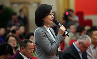 中央電視臺、中國網(wǎng)絡電視臺記者提問