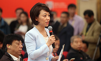 中央電視臺、中國國際電視臺記者提問