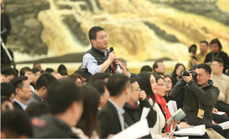 香港文匯報(bào)、大公報(bào)記者提問(wèn)