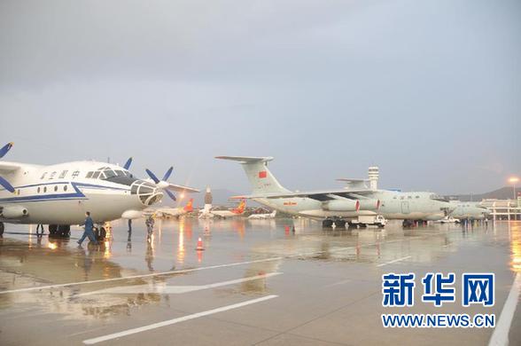 (搜尋馬航370航班·圖文互動)(3)中國空軍3架運(yùn)輸機(jī)抵達(dá)馬來西亞 將展開海外搜救行動