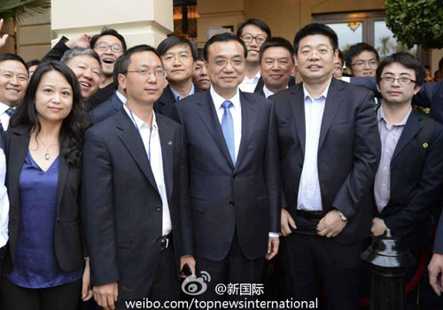 李克強(qiáng)：在非中企了解當(dāng)?shù)匚幕拍茉「D片來源：“新國際”微博。