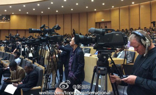 李克強即將在非盟總部發(fā)表演講，請柬“一柬難求”。圖片來源：“新國際”微博。