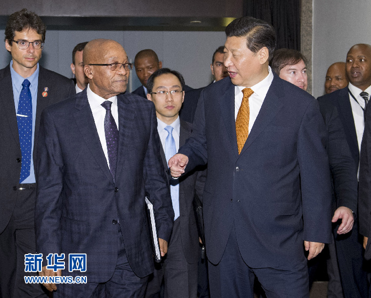 7月14日，國(guó)家主席習(xí)近平在巴西福塔萊薩會(huì)見(jiàn)南非總統(tǒng)祖馬。新華社記者 王曄 攝