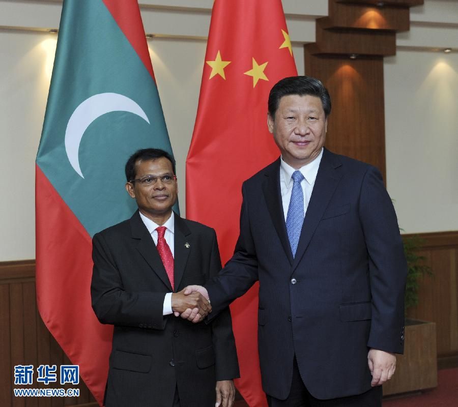 9月15日，國家主席習(xí)近平在馬累會(huì)見馬爾代夫議長馬斯赫。新華社記者 張鐸 攝