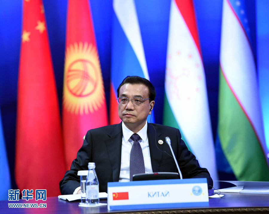 12月15日，中國國務(wù)院總理李克強(qiáng)在阿斯塔納出席上海合作組織成員國政府首腦理事會第十三次會議。 新華社記者 饒愛民 攝